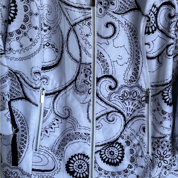 Chico’s Black and White jacket‎ - Picture 6 of 7